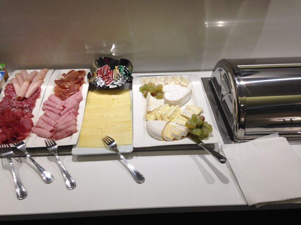 Best Western Plus Le Moderne Caen Ngoại thất bức ảnh